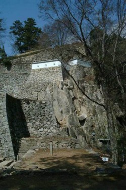 備中松山城の石垣