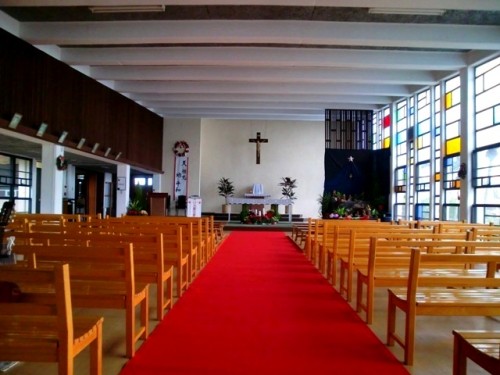 聖クララ教会(現 与那原カトリック教会）2　礼拝堂内部
